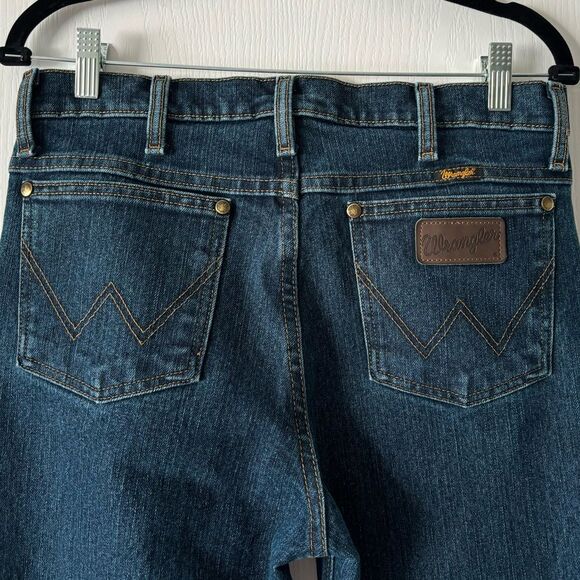 Wrangler Premium Performance Cowboy Cut® Slim Fit Jeans Size 30x36 - Picture 1 of 7